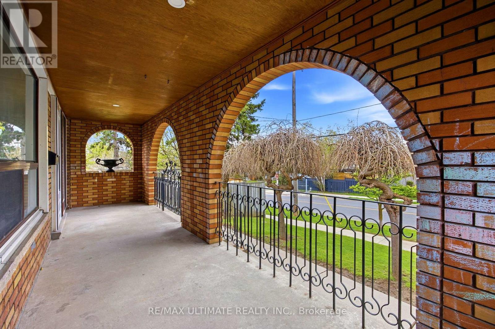 129 Culford Road, Toronto, Ontario  M6M 4K6 - Photo 2 - W13112518