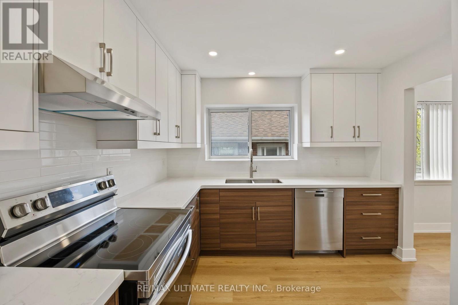 129 Culford Road, Toronto, Ontario  M6M 4K6 - Photo 9 - W13112518