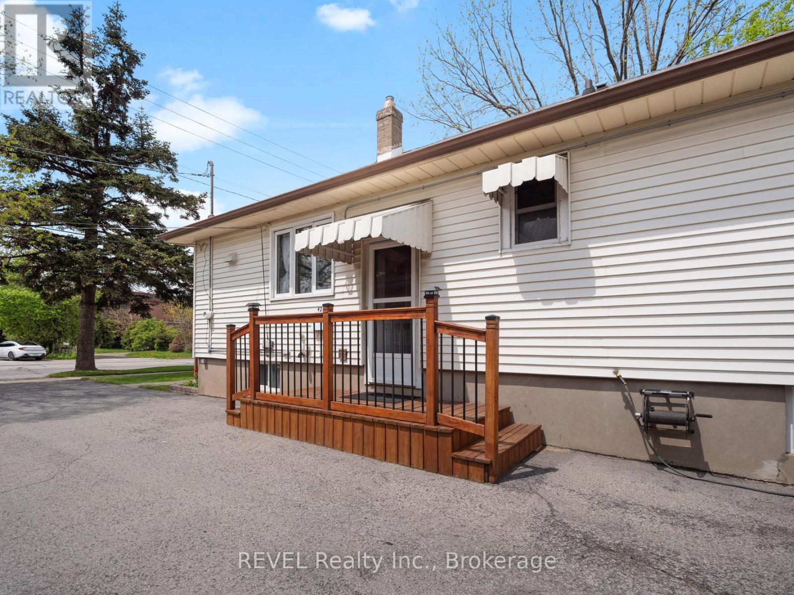 426 Geneva Street, St. Catharines, Ontario  L2N 2H1 - Photo 5 - X13112694