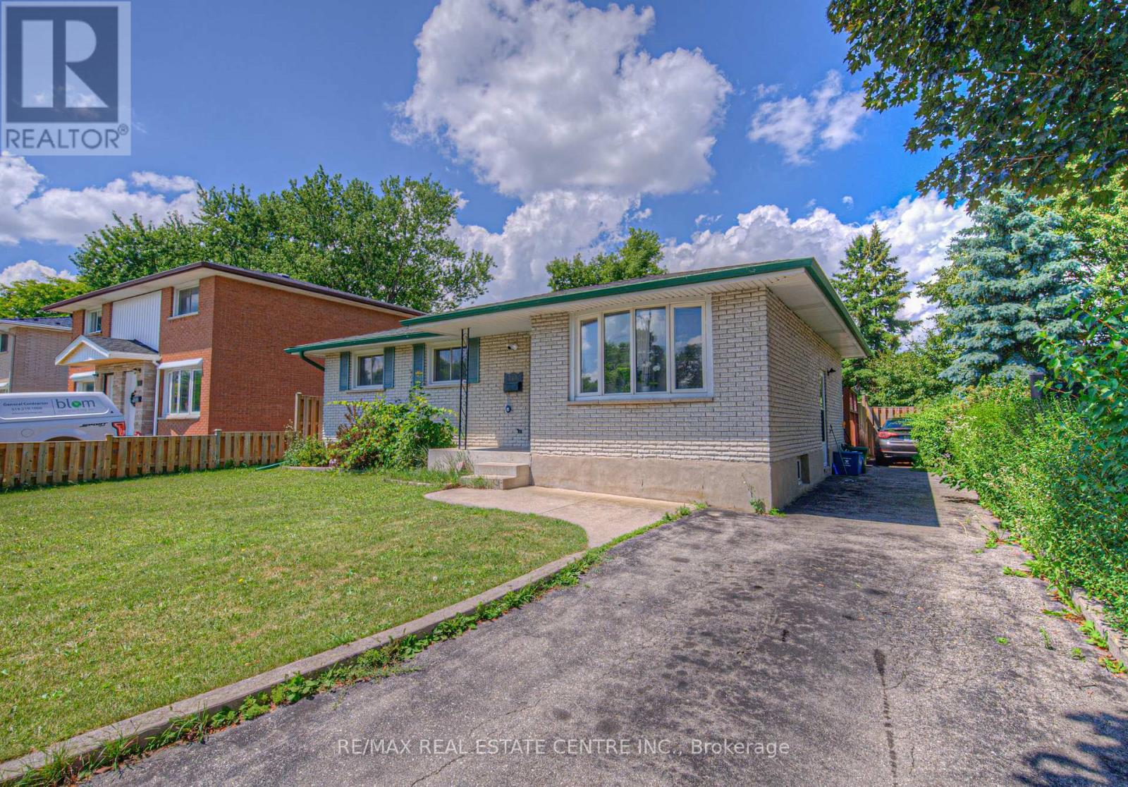 523 Dunbar Road, Cambridge, Ontario  N3H 2T3 - Photo 2 - X13112350