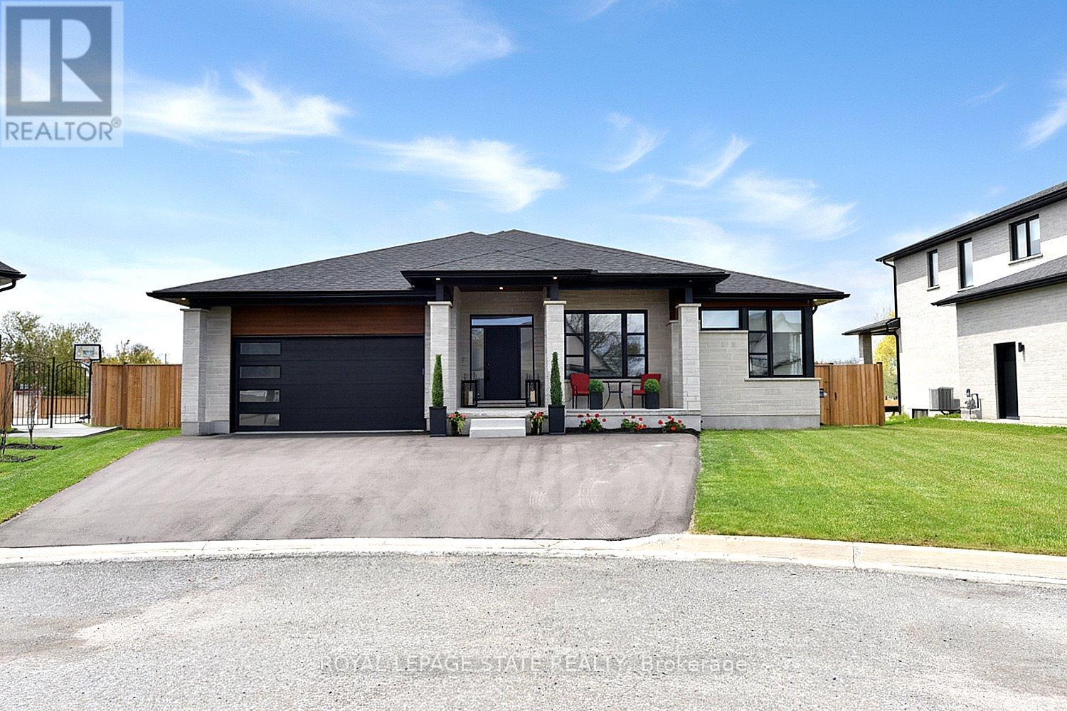 3642 Vosburgh Place, Lincoln, Ontario  L0R 1G0 - Photo 2 - X13112370
