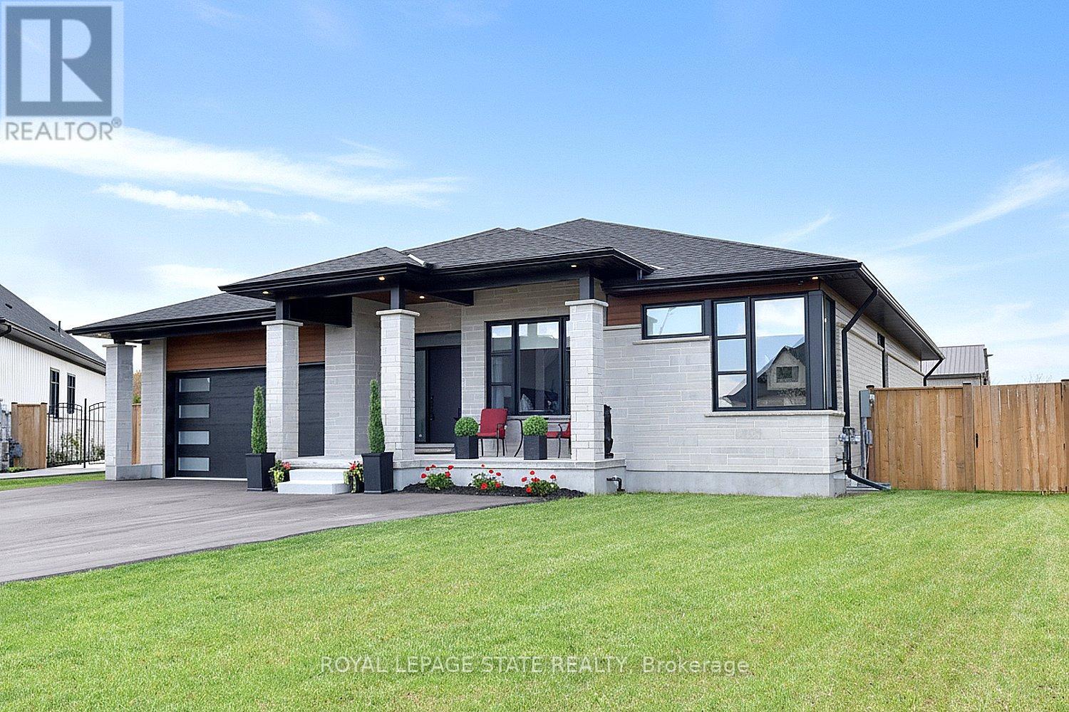 3642 Vosburgh Place, Lincoln, Ontario  L0R 1G0 - Photo 3 - X13112370