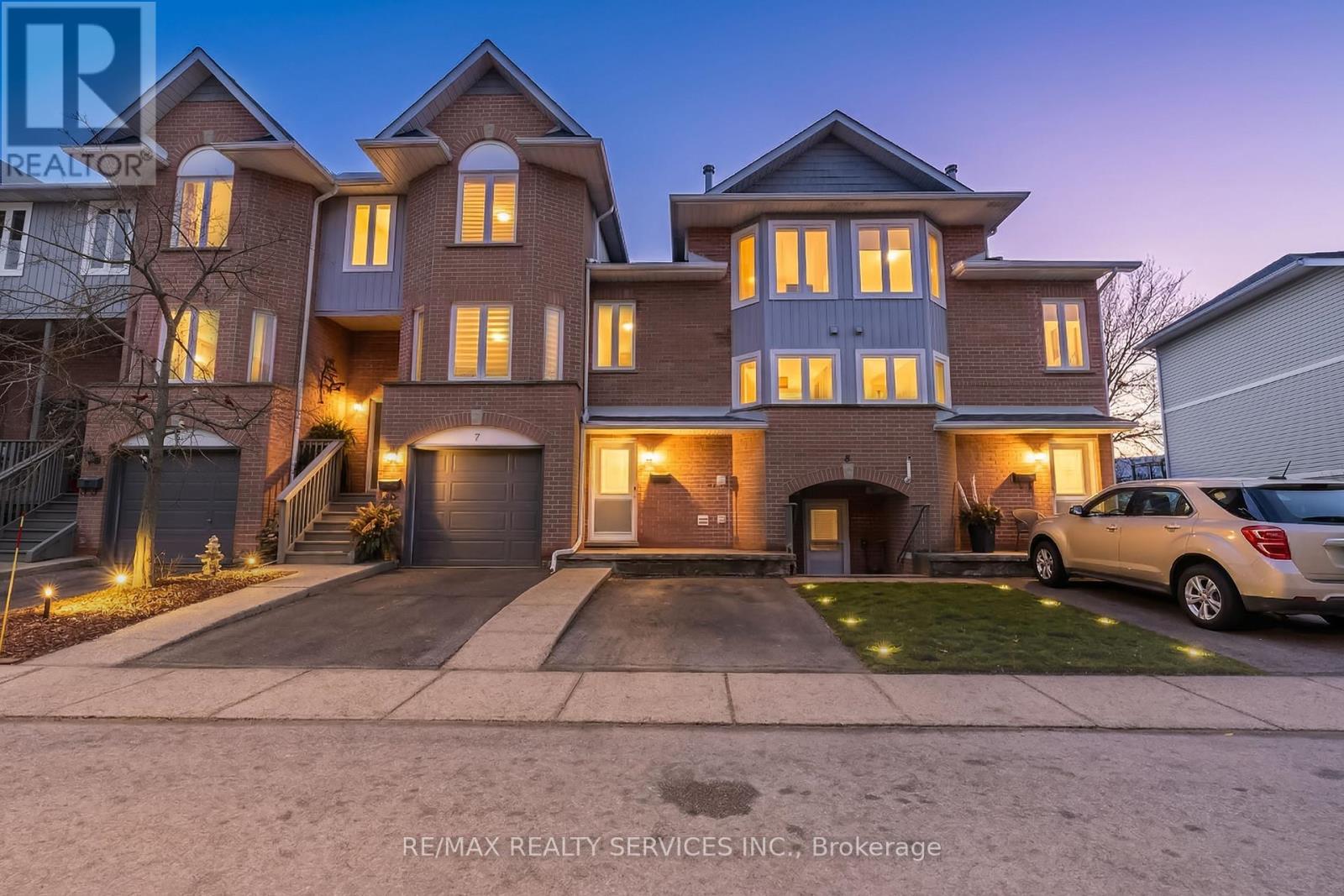 9 - 245 BISHOP STREET S, Cambridge, Ontario