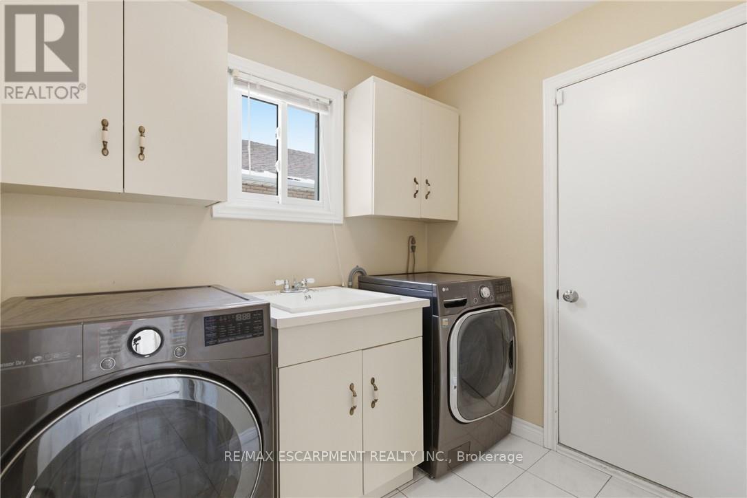 12 Sumner Crescent, Grimsby, Ontario  L3M 5E2 - Photo 24 - X13112442