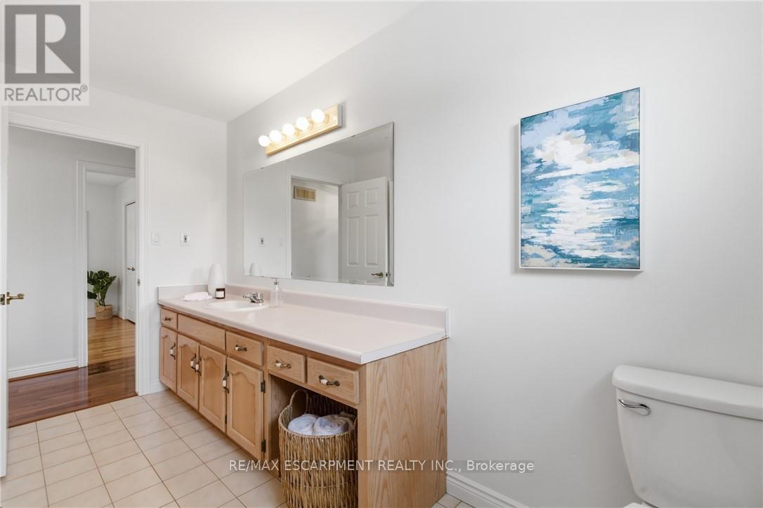12 Sumner Crescent, Grimsby, Ontario  L3M 5E2 - Photo 38 - X13112442