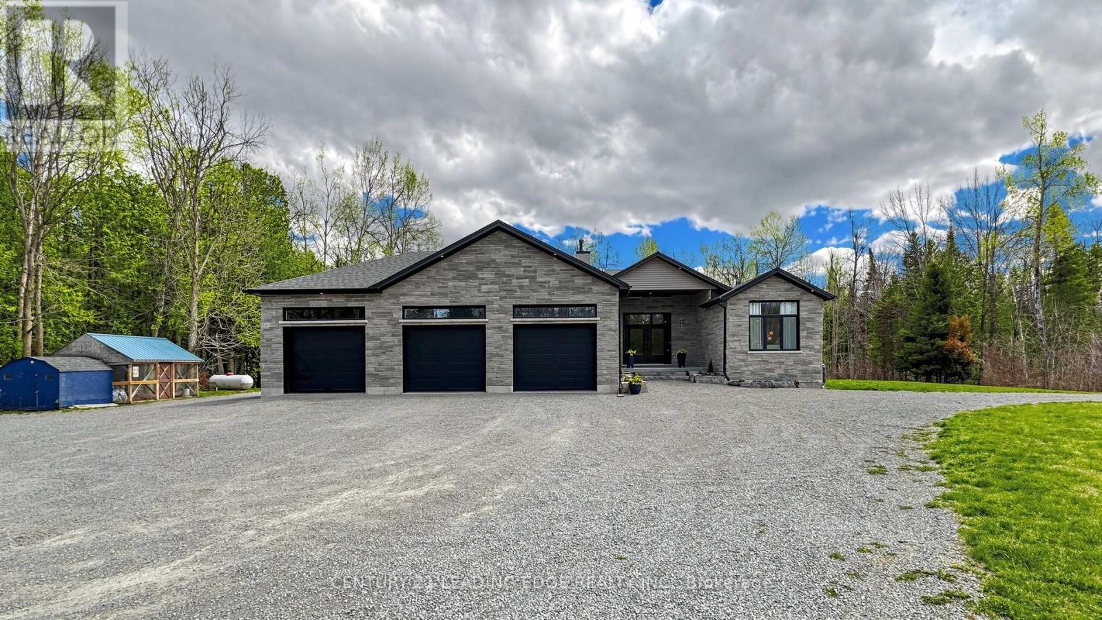 99 Kagawong Road, Kawartha Lakes, Ontario  K0M 1G0 - Photo 2 - X13112510