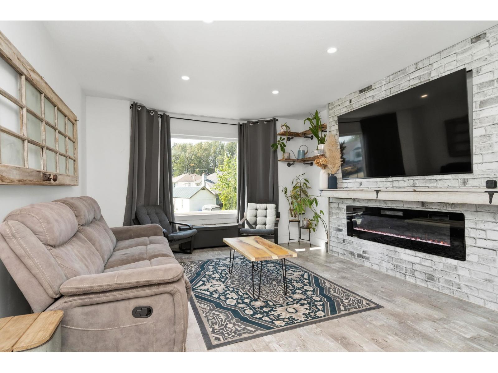 8569 Mckee Place, Chilliwack Proper West, Chilliwack, British Columbia  V2P 7X8 - Photo 8 - R3121975