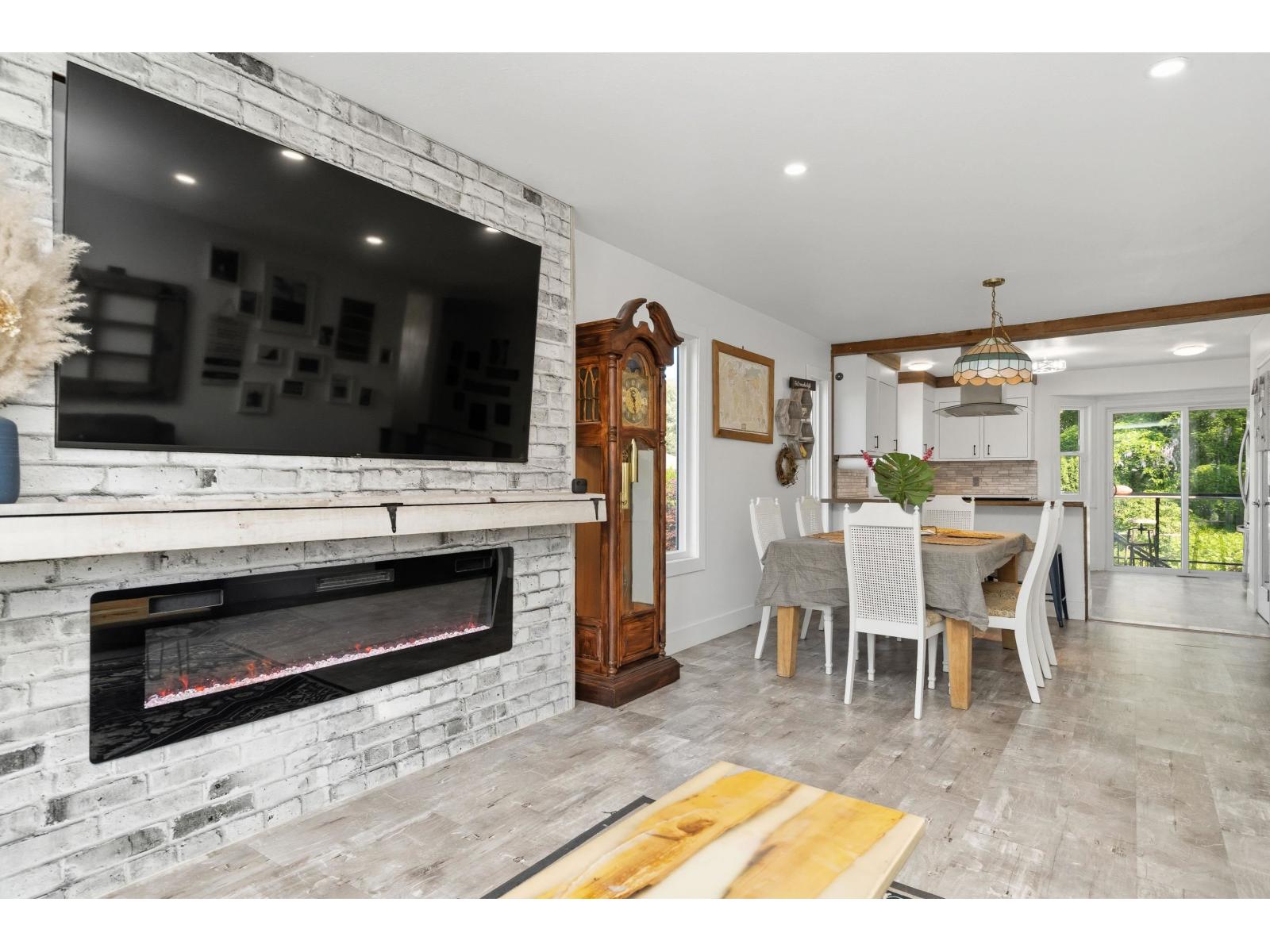 8569 Mckee Place, Chilliwack Proper West, Chilliwack, British Columbia  V2P 7X8 - Photo 10 - R3121975