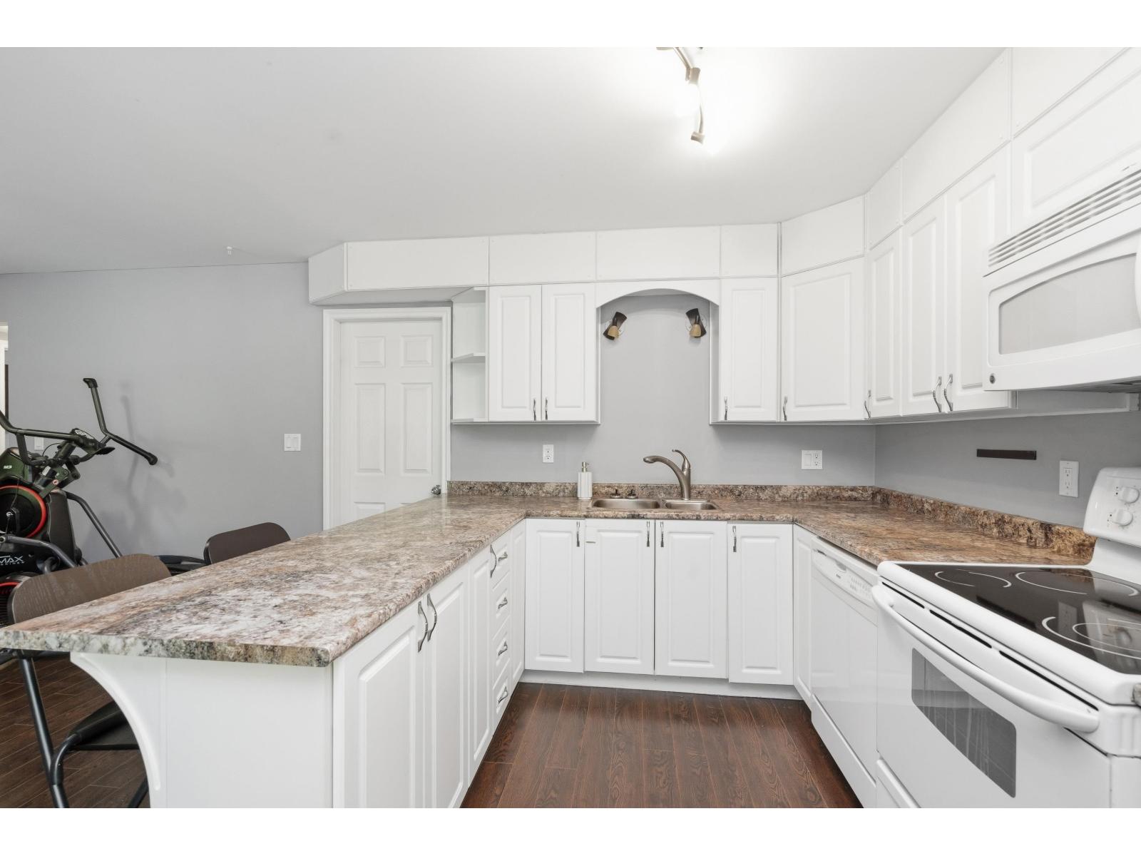 8569 Mckee Place, Chilliwack Proper West, Chilliwack, British Columbia  V2P 7X8 - Photo 27 - R3121975