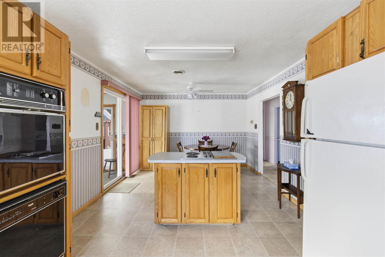 9 Buchan Ave, Blind River, Ontario  P0R 1B0 - Photo 14 - SM260258