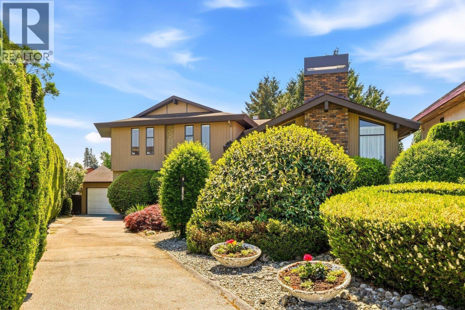 1390 Eastlawn Drive, Burnaby, British Columbia  V5B 3H2 - Photo 2 - R3121973
