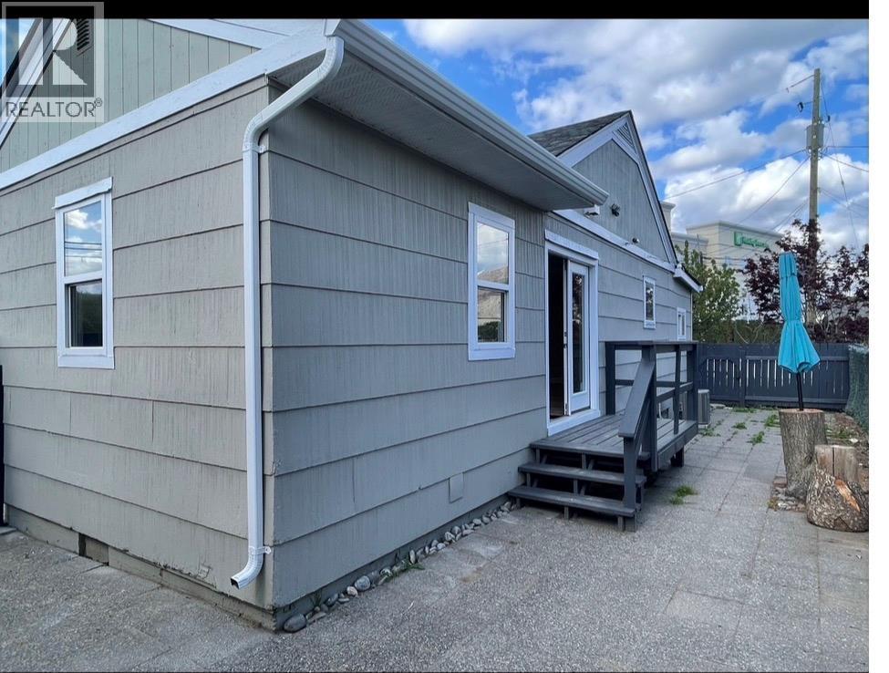 121 Willow Street, Kamloops, British Columbia  V2B 4C6 - Photo 8 - 10386896