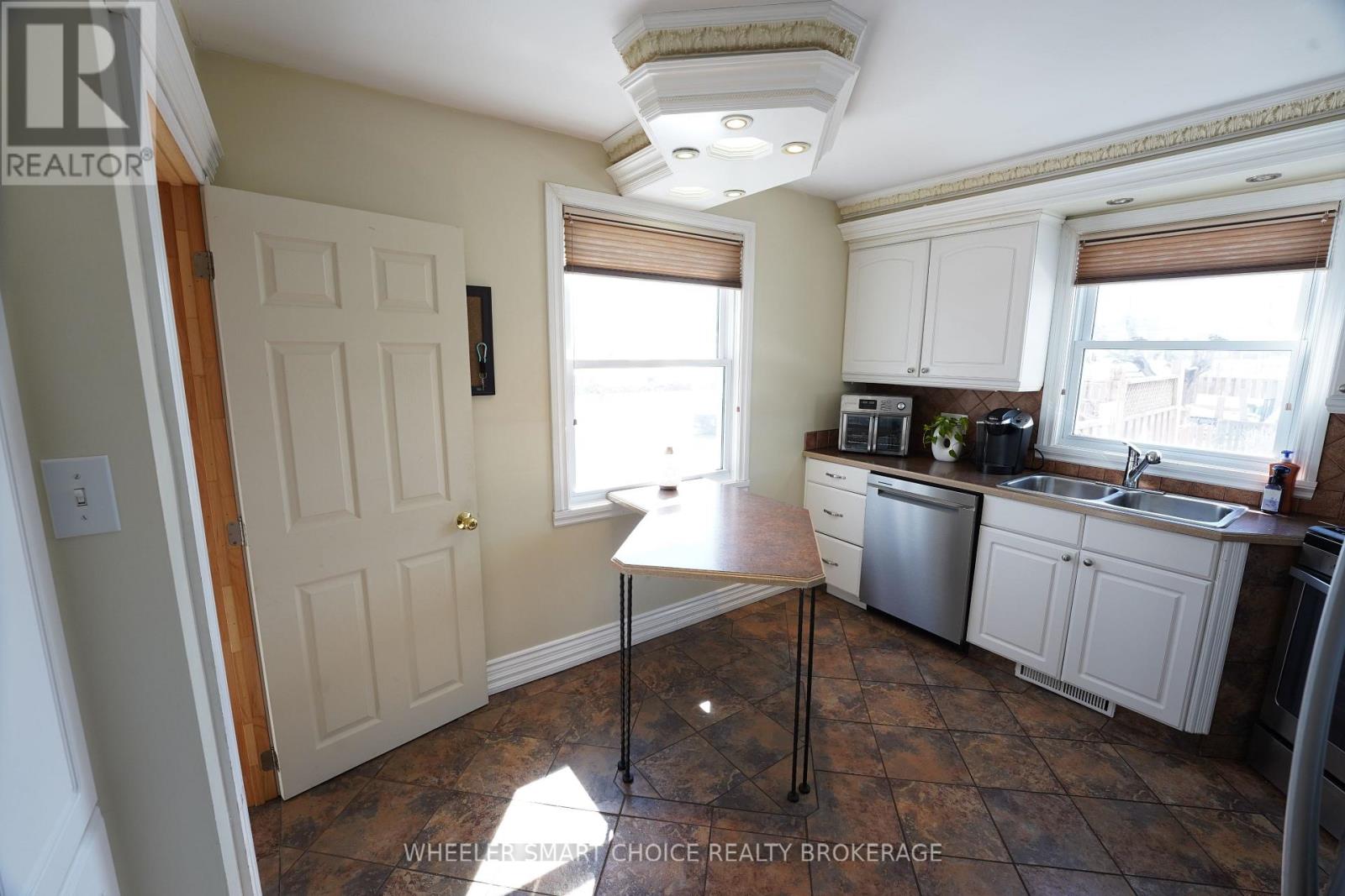 300 Gardener Avenue, Cornwall, Ontario  K6H 5H8 - Photo 11 - X12915932