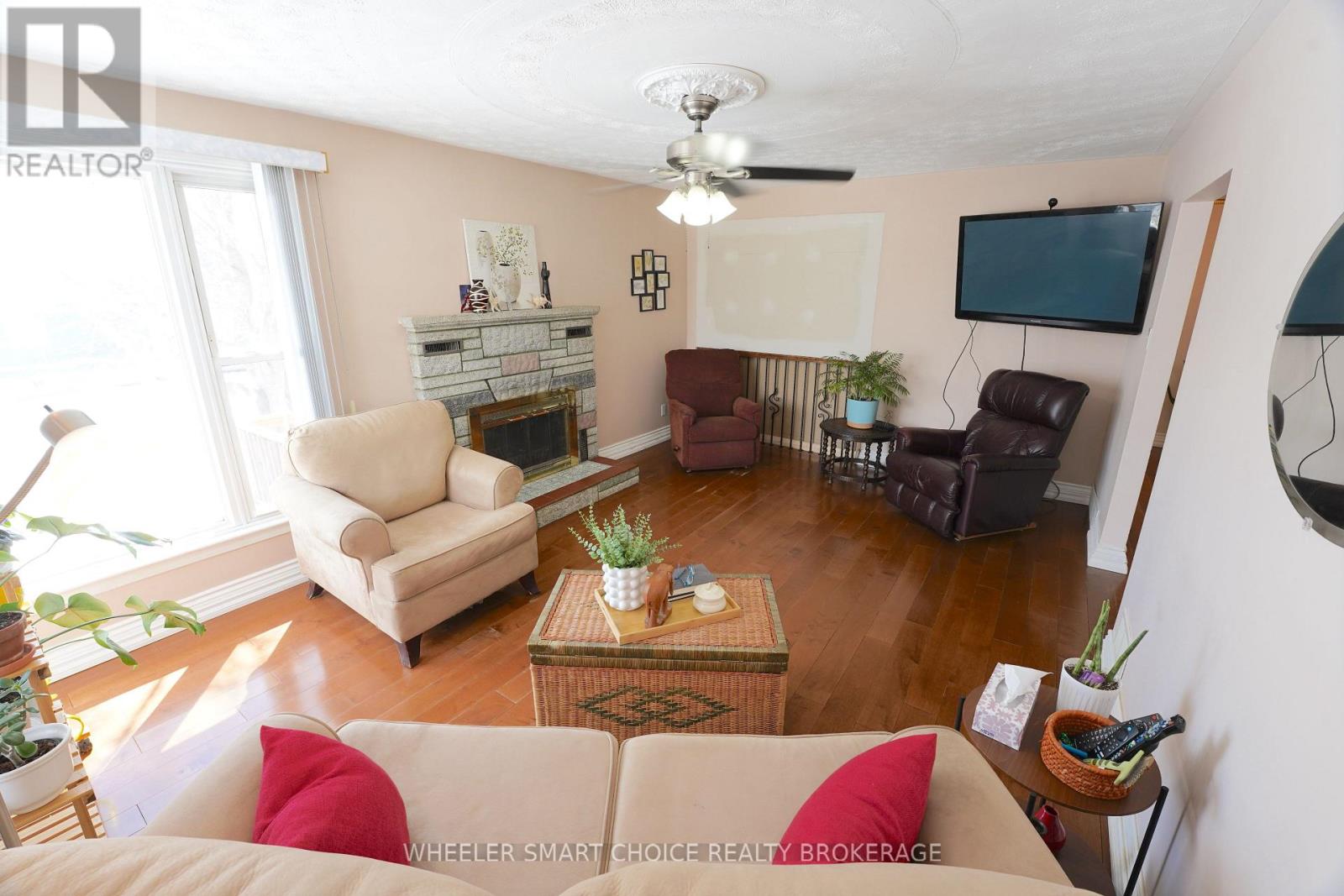 300 Gardener Avenue, Cornwall, Ontario  K6H 5H8 - Photo 6 - X12915932