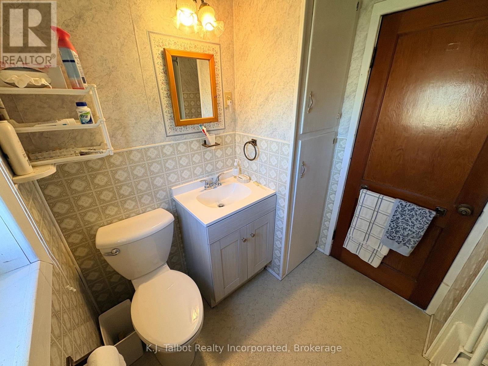 32 Albert Street, Ashfield-Colborne-Wawanosh, Ontario  N0M 1R0 - Photo 16 - X13112572