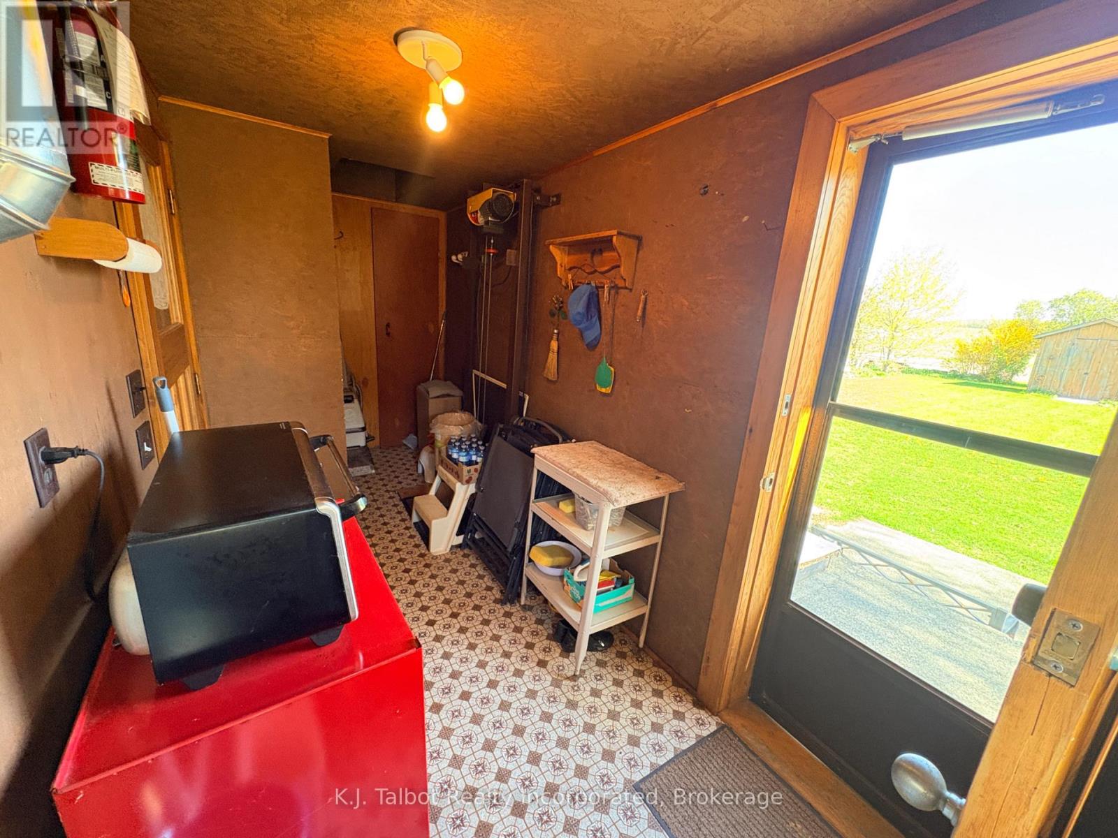 32 Albert Street, Ashfield-Colborne-Wawanosh, Ontario  N0M 1R0 - Photo 18 - X13112572