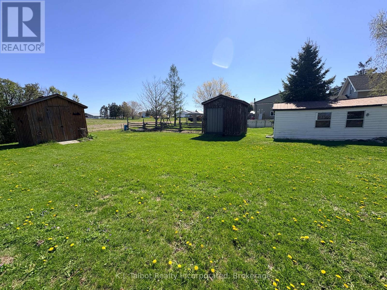 32 Albert Street, Ashfield-Colborne-Wawanosh, Ontario  N0M 1R0 - Photo 6 - X13112572