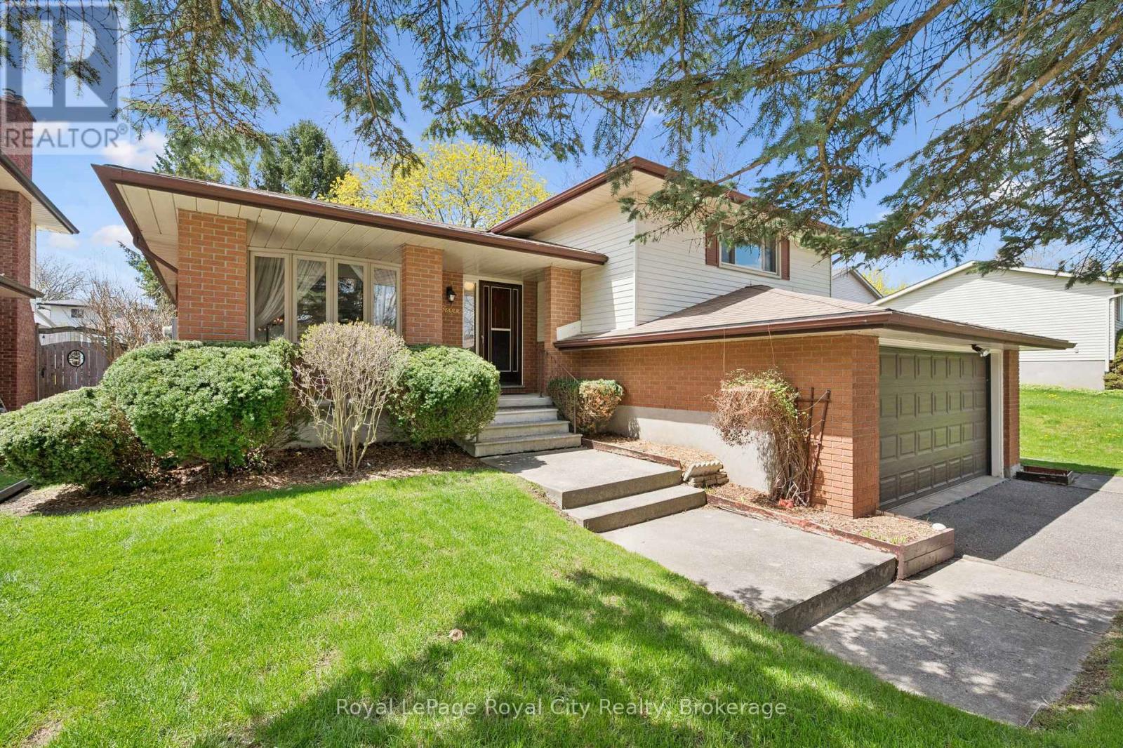 3 CABOT COURT NE, Guelph, Ontario