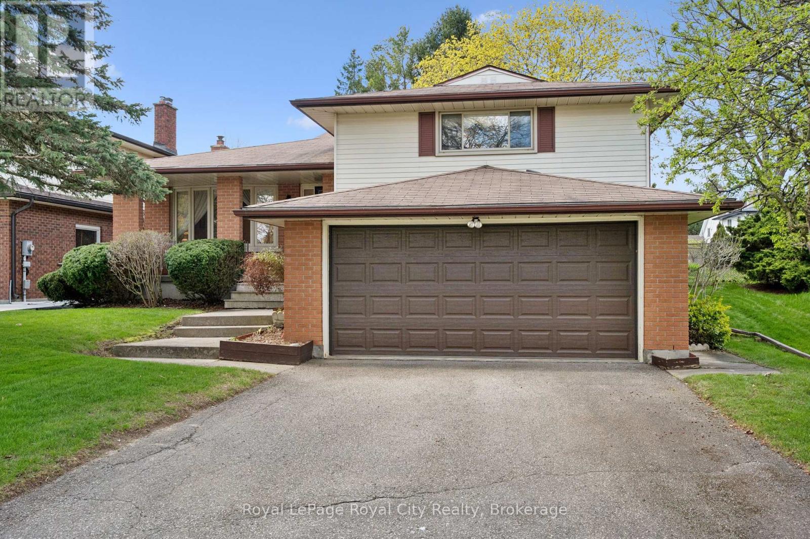 3 Cabot Court Ne, Guelph, Ontario  N1G 3E4 - Photo 3 - X13112606