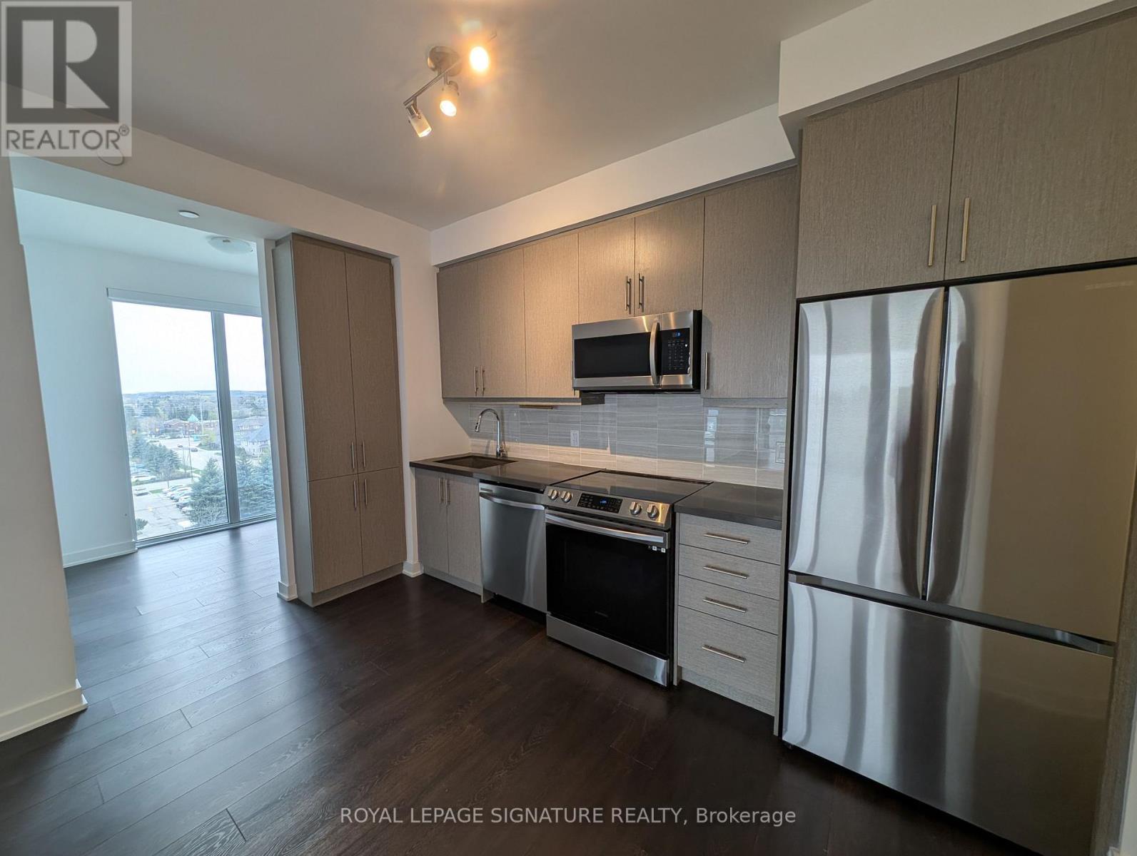 710 - 95 Oneida Crescent, Richmond Hill, Ontario  L4B 0H5 - Photo 3 - N13109858