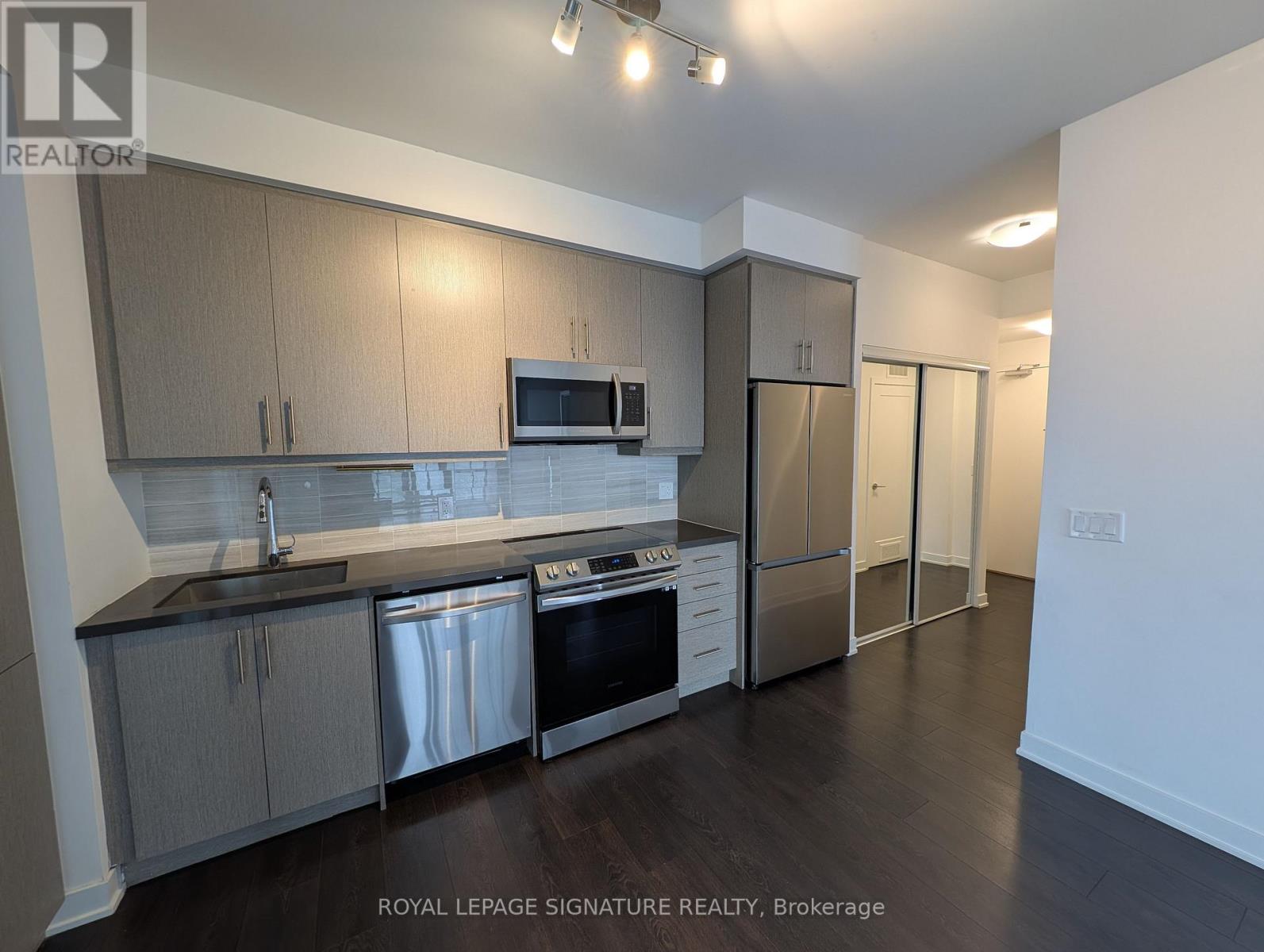 710 - 95 Oneida Crescent, Richmond Hill, Ontario  L4B 0H5 - Photo 4 - N13109858