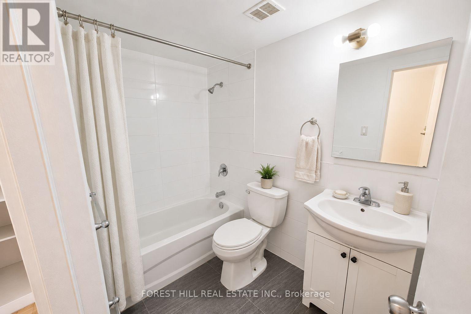 1804 - 470 Sentinel Road, Toronto, Ontario  M3J 1V6 - Photo 7 - W13046018