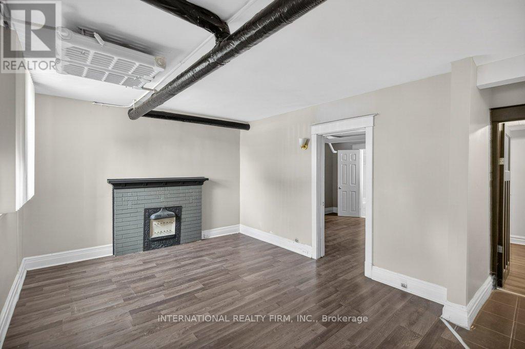 2 - 109 Balsam Avenue S, Hamilton, Ontario  L8M 3B2 - Photo 7 - X12843882