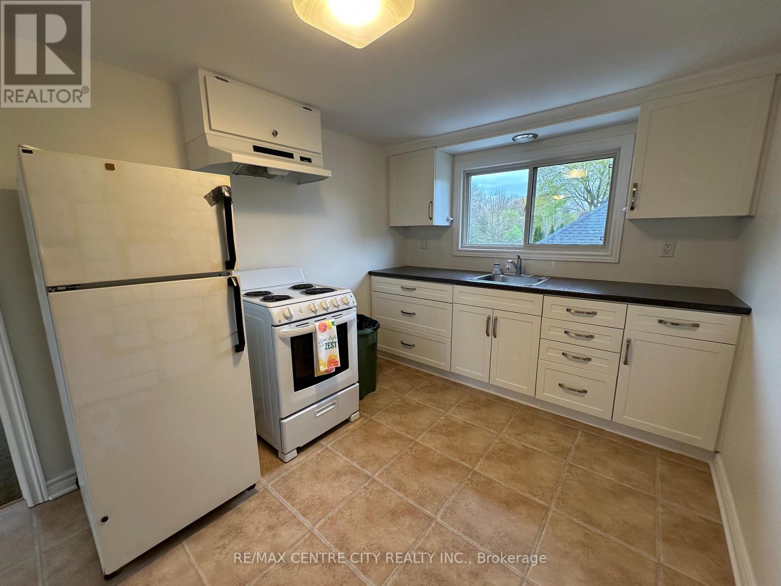 Upper - 80 Sterling Street, London East, Ontario  N5Y 1Y7 - Photo 10 - X12976104