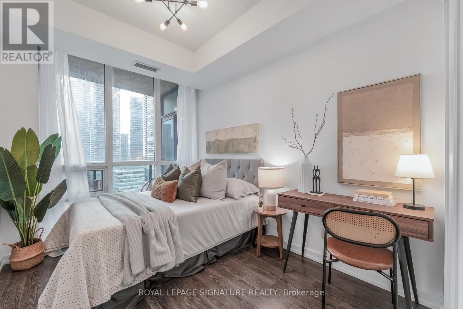 1801 - 18 Harbour Street, Toronto, Ontario  M5J 2Z6 - Photo 20 - C13112582