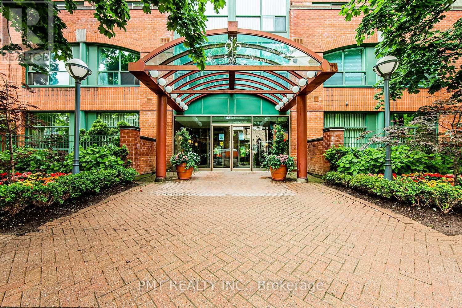 103 - 95 PRINCE ARTHUR AVENUE, Toronto, Ontario