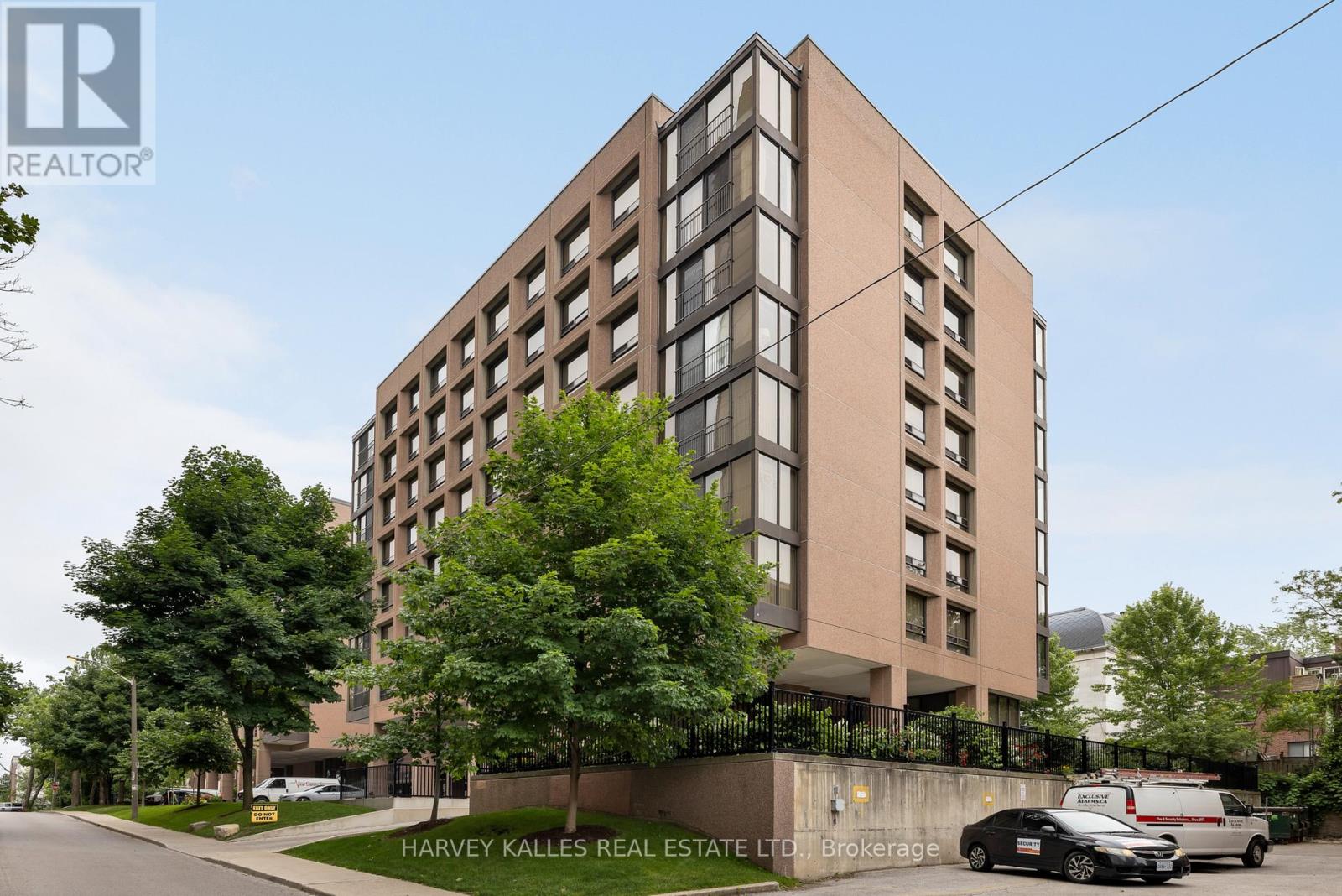 307 - 447 Walmer Road, Toronto, Ontario  M5P 2X9 - Photo 2 - C13112630