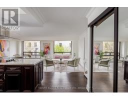 307 - 447 WALMER ROAD, Toronto, Ontario