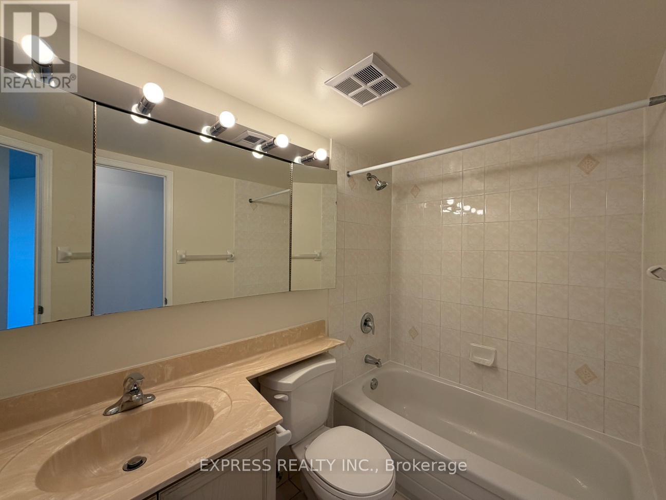 Lph07 - 39 Pemberton Avenue, Toronto, Ontario  M2M 4L6 - Photo 12 - C13112640