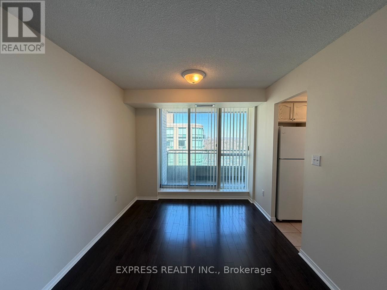 Lph07 - 39 Pemberton Avenue, Toronto, Ontario  M2M 4L6 - Photo 5 - C13112640