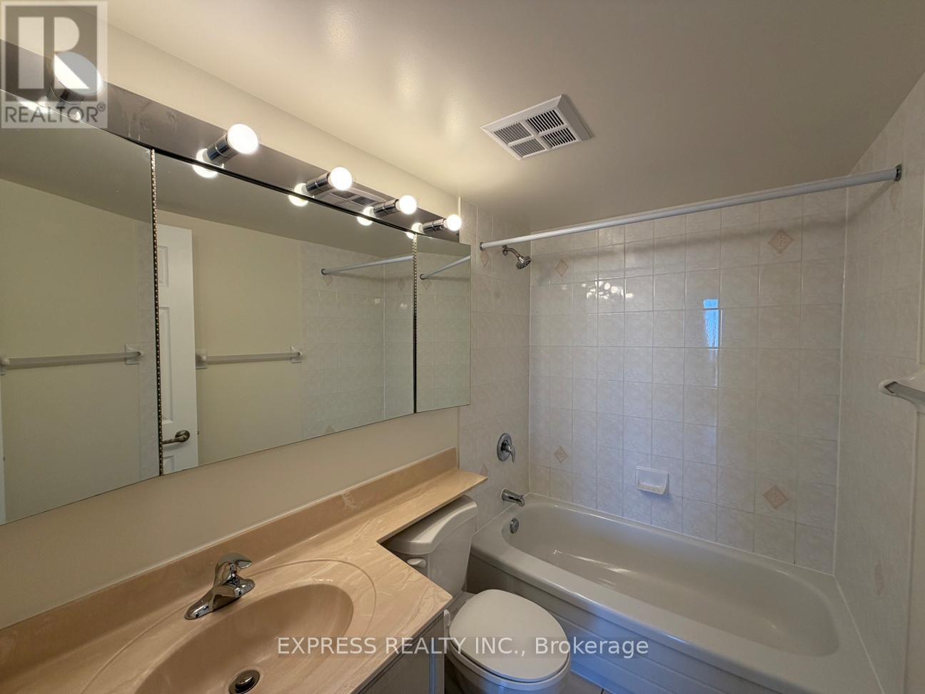 Lph07 - 39 Pemberton Avenue, Toronto, Ontario  M2M 4L6 - Photo 9 - C13112640