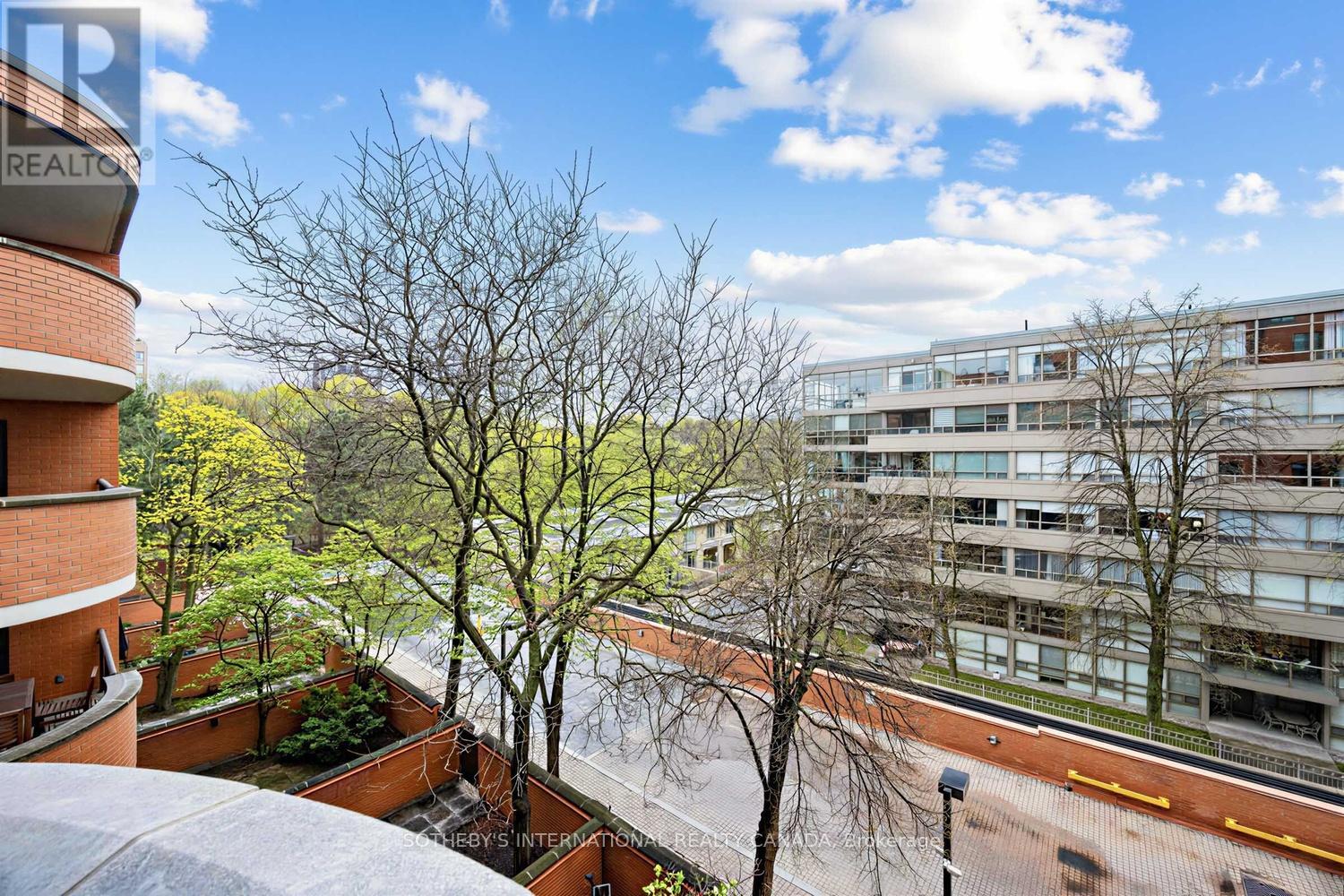 410 - 260 Heath Street W, Toronto, Ontario  M5P 3L6 - Photo 37 - C13112760