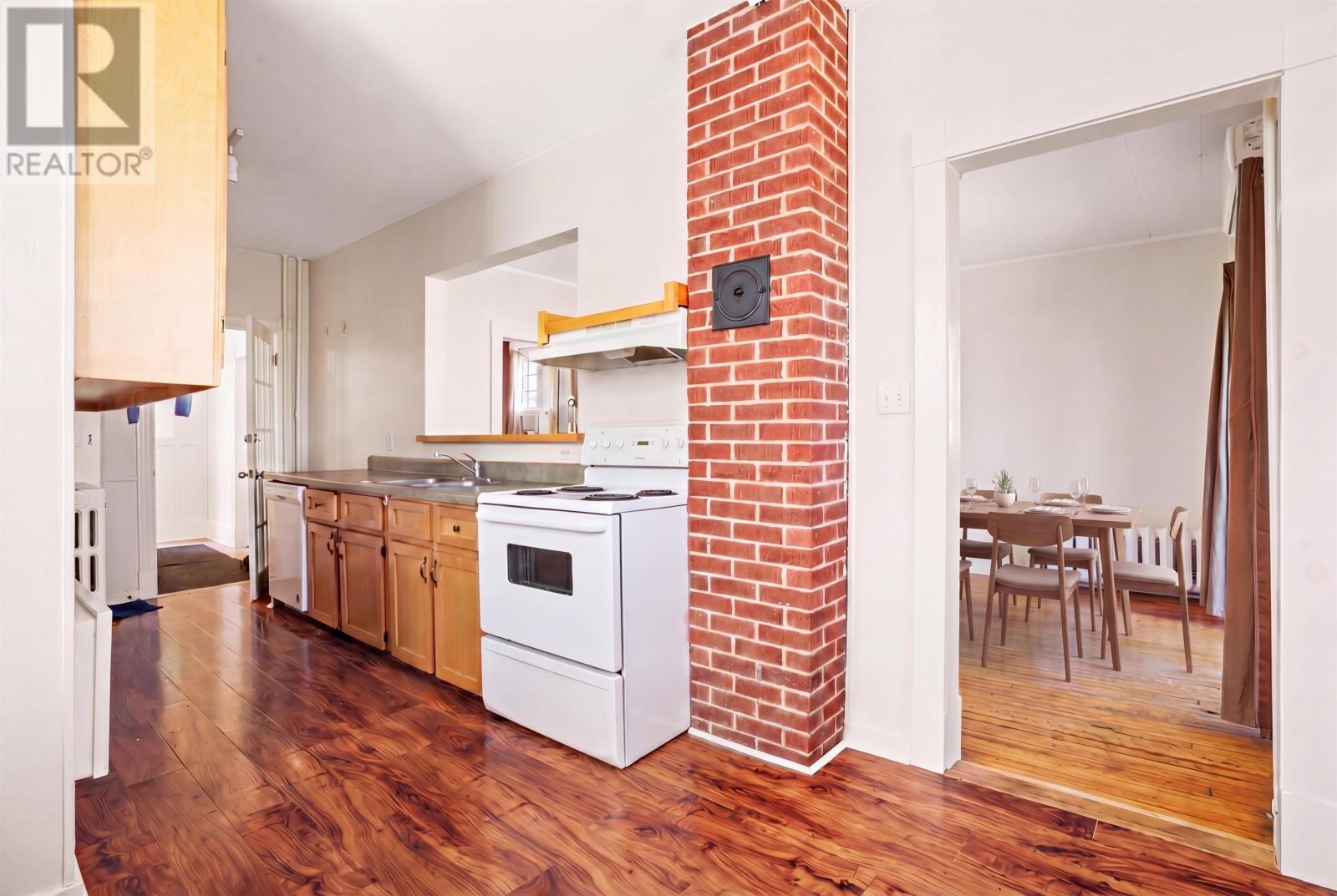 222 Grafton Street, Charlottetown, Prince Edward Island  C1A 1L4 - Photo 12 - 202610467