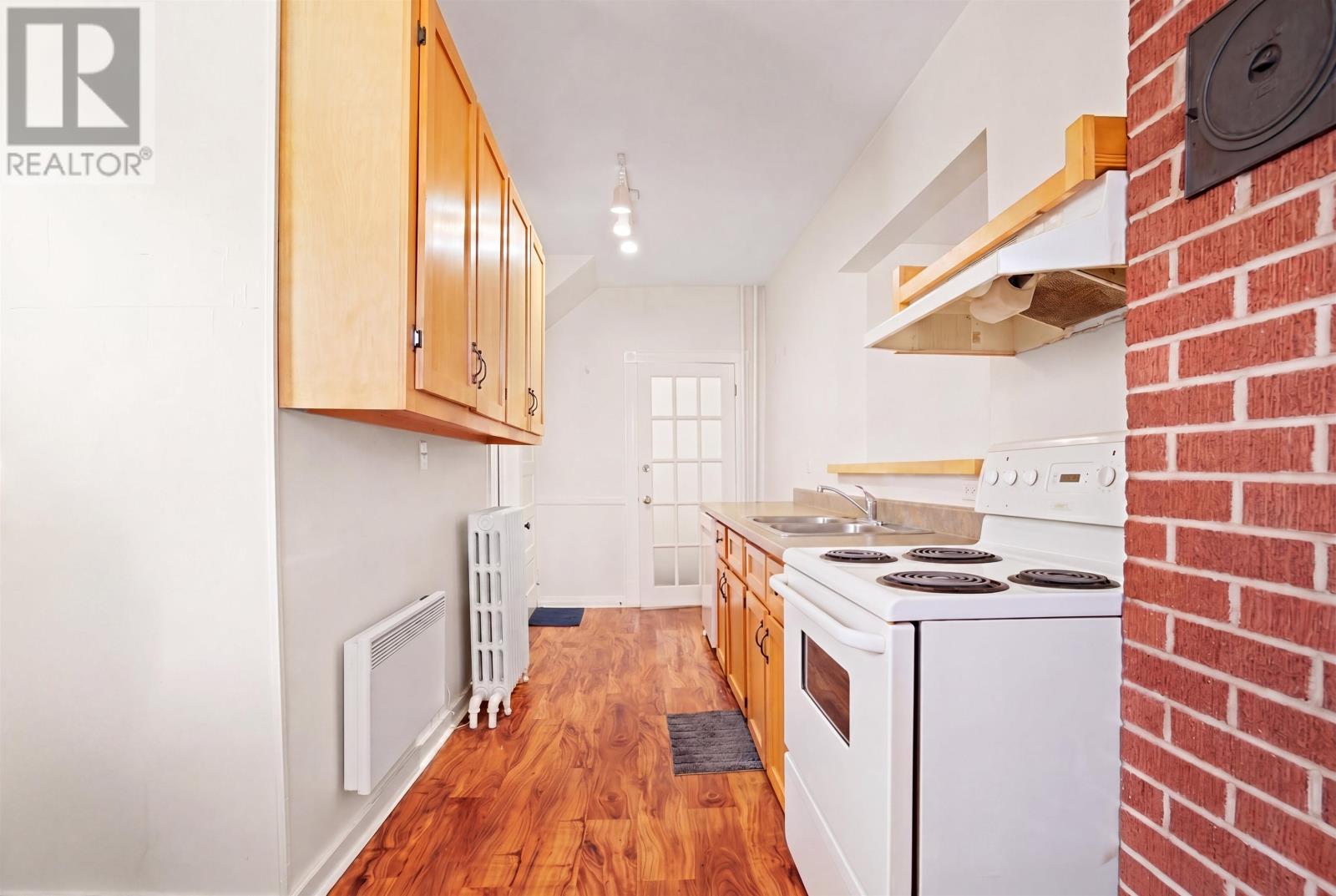 222 Grafton Street, Charlottetown, Prince Edward Island  C1A 1L4 - Photo 8 - 202610467