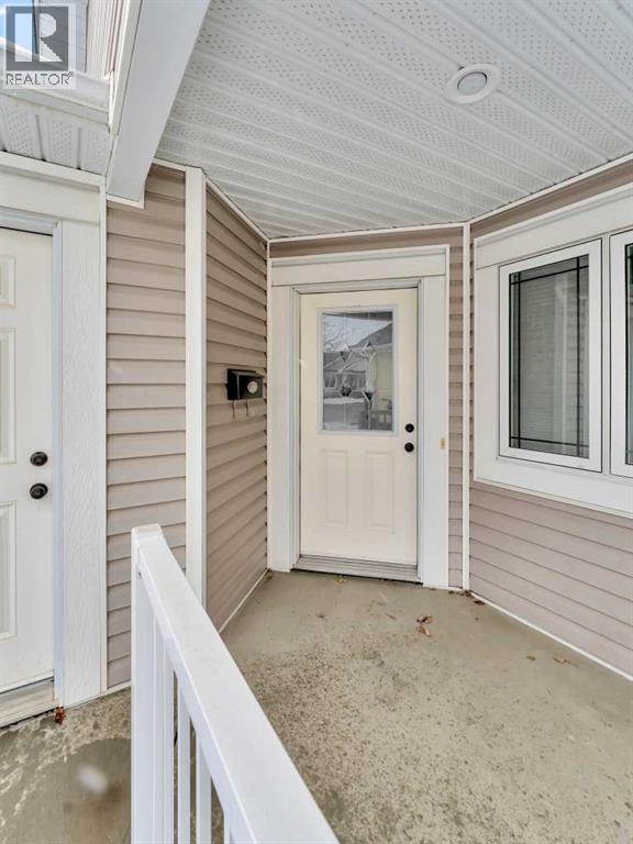 74 Chartwell Place Se, Medicine Hat, Alberta  T1B 0E4 - Photo 4 - A2305576
