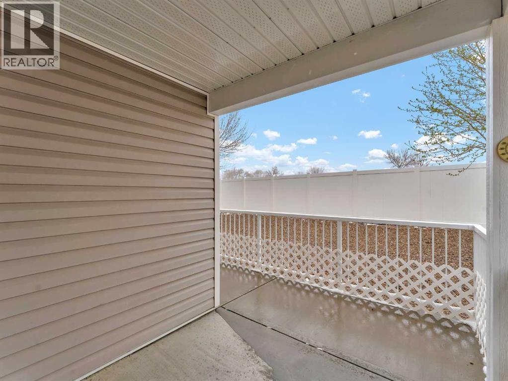 74 Chartwell Place Se, Medicine Hat, Alberta  T1B 0E4 - Photo 31 - A2305576