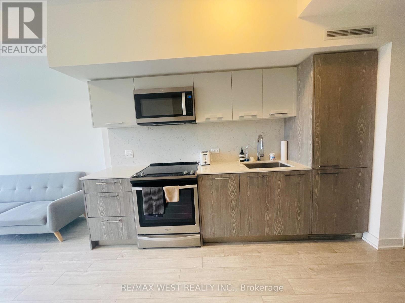 1122 - 30 BASEBALL PLACE, Toronto, Ontario