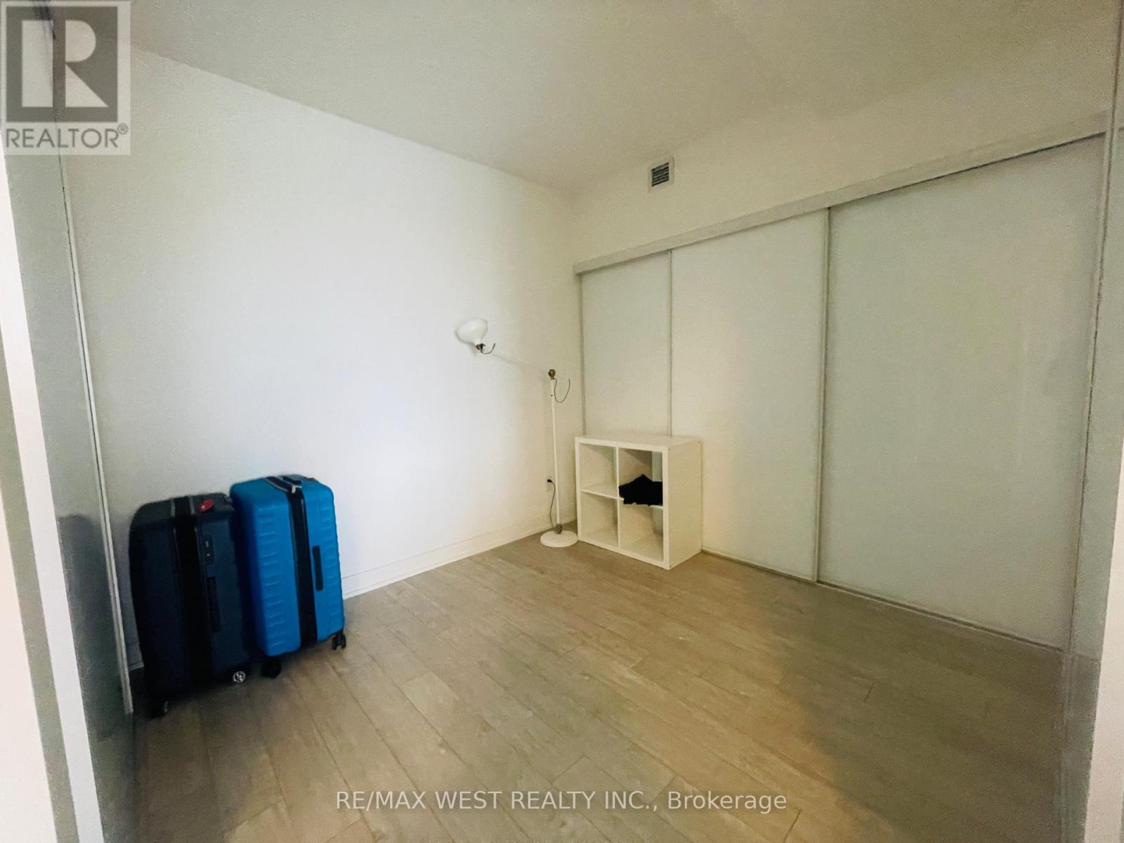 1122 - 30 Baseball Place, Toronto, Ontario  M4M 0E8 - Photo 7 - E13112736