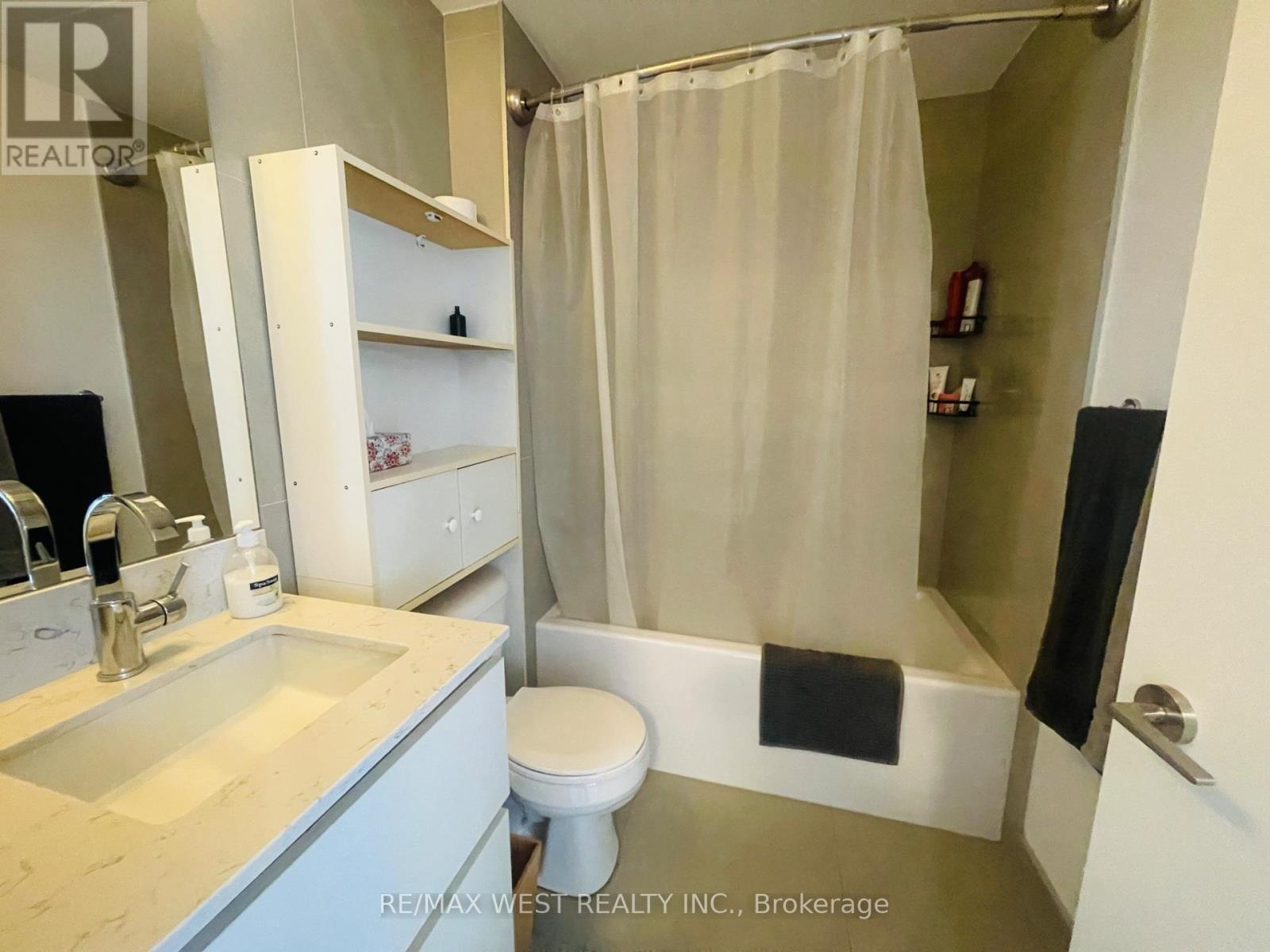 1122 - 30 Baseball Place, Toronto, Ontario  M4M 0E8 - Photo 8 - E13112736