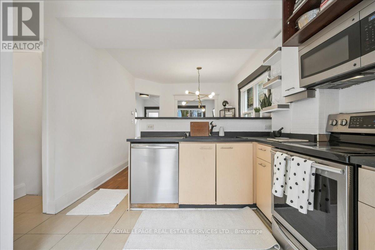 104 Oakcrest Avenue, Toronto, Ontario  M4C 1B7 - Photo 20 - E13112826