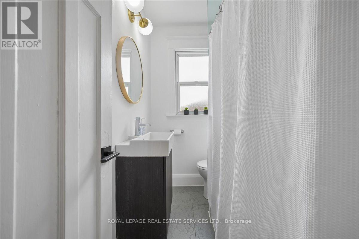 104 Oakcrest Avenue, Toronto, Ontario  M4C 1B7 - Photo 24 - E13112826