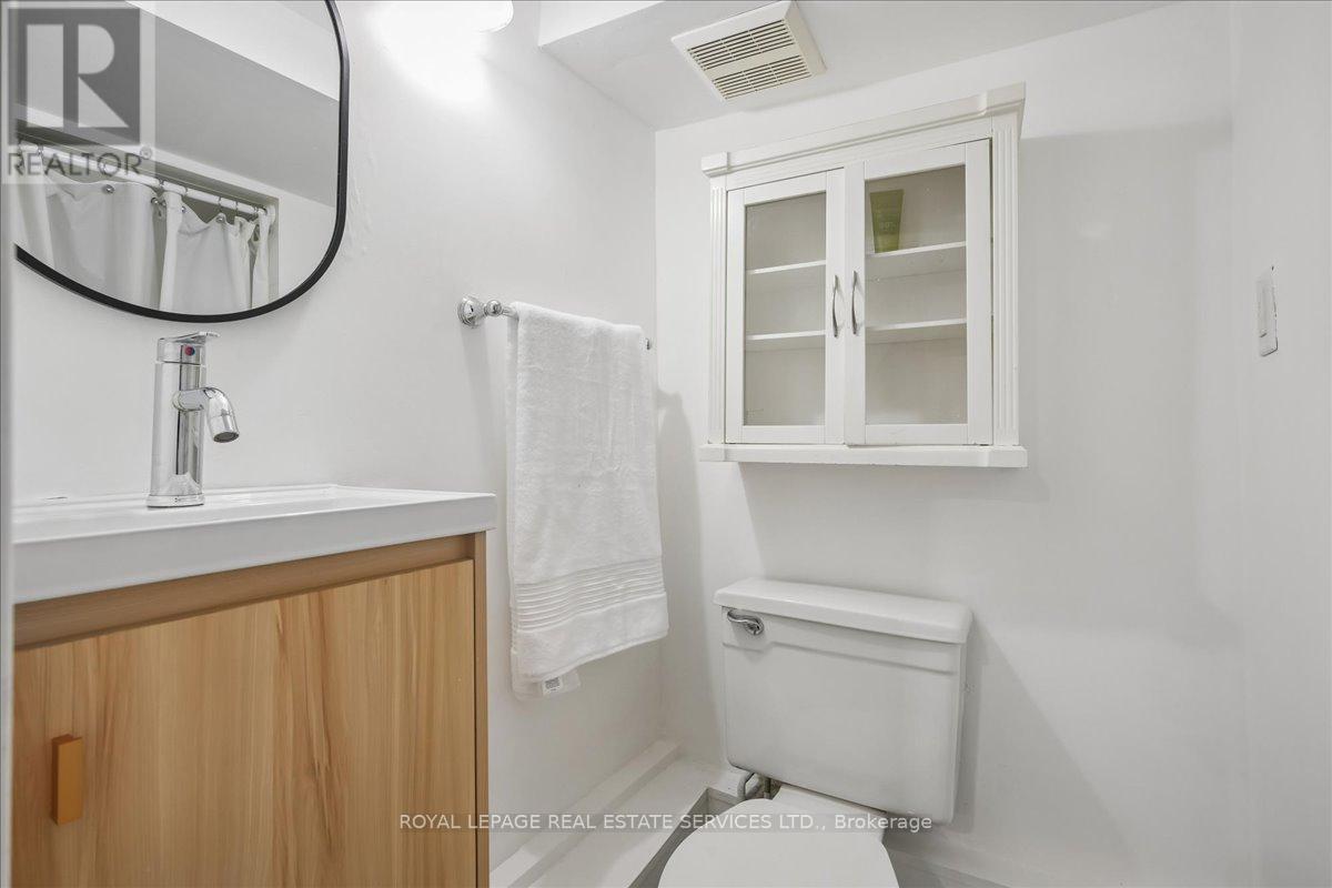 104 Oakcrest Avenue, Toronto, Ontario  M4C 1B7 - Photo 33 - E13112826
