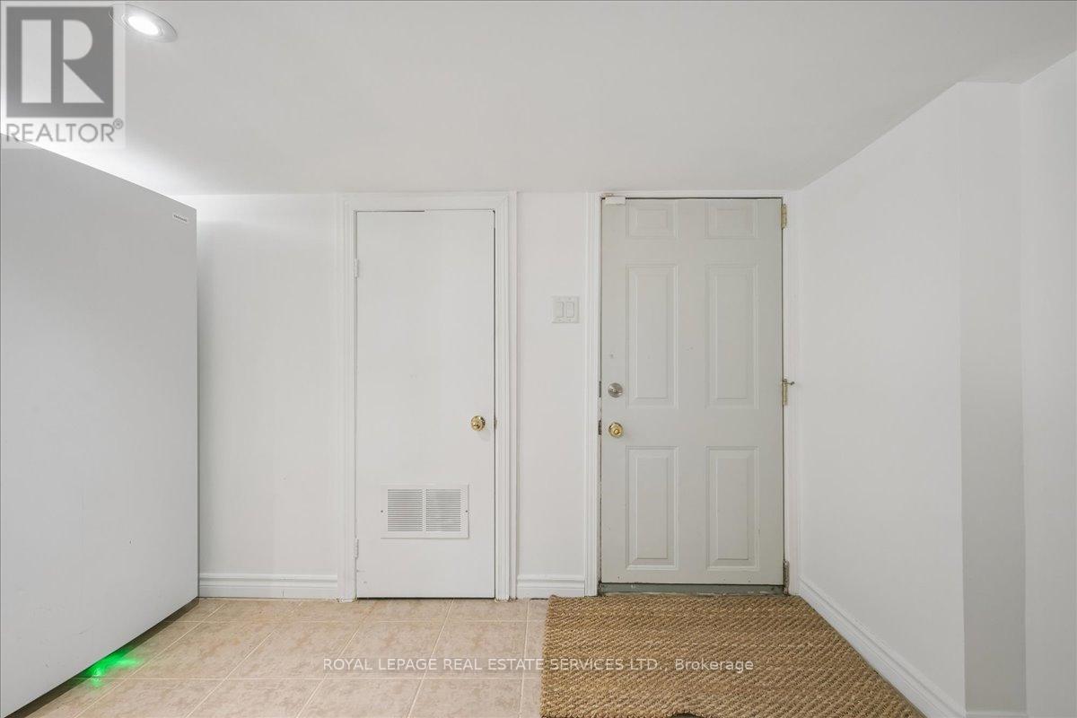 104 Oakcrest Avenue, Toronto, Ontario  M4C 1B7 - Photo 35 - E13112826