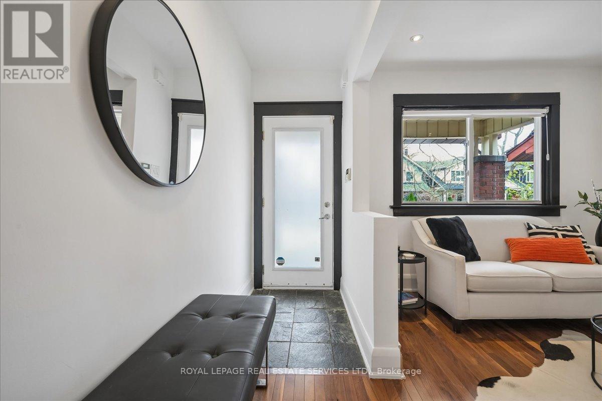 104 Oakcrest Avenue, Toronto, Ontario  M4C 1B7 - Photo 9 - E13112826