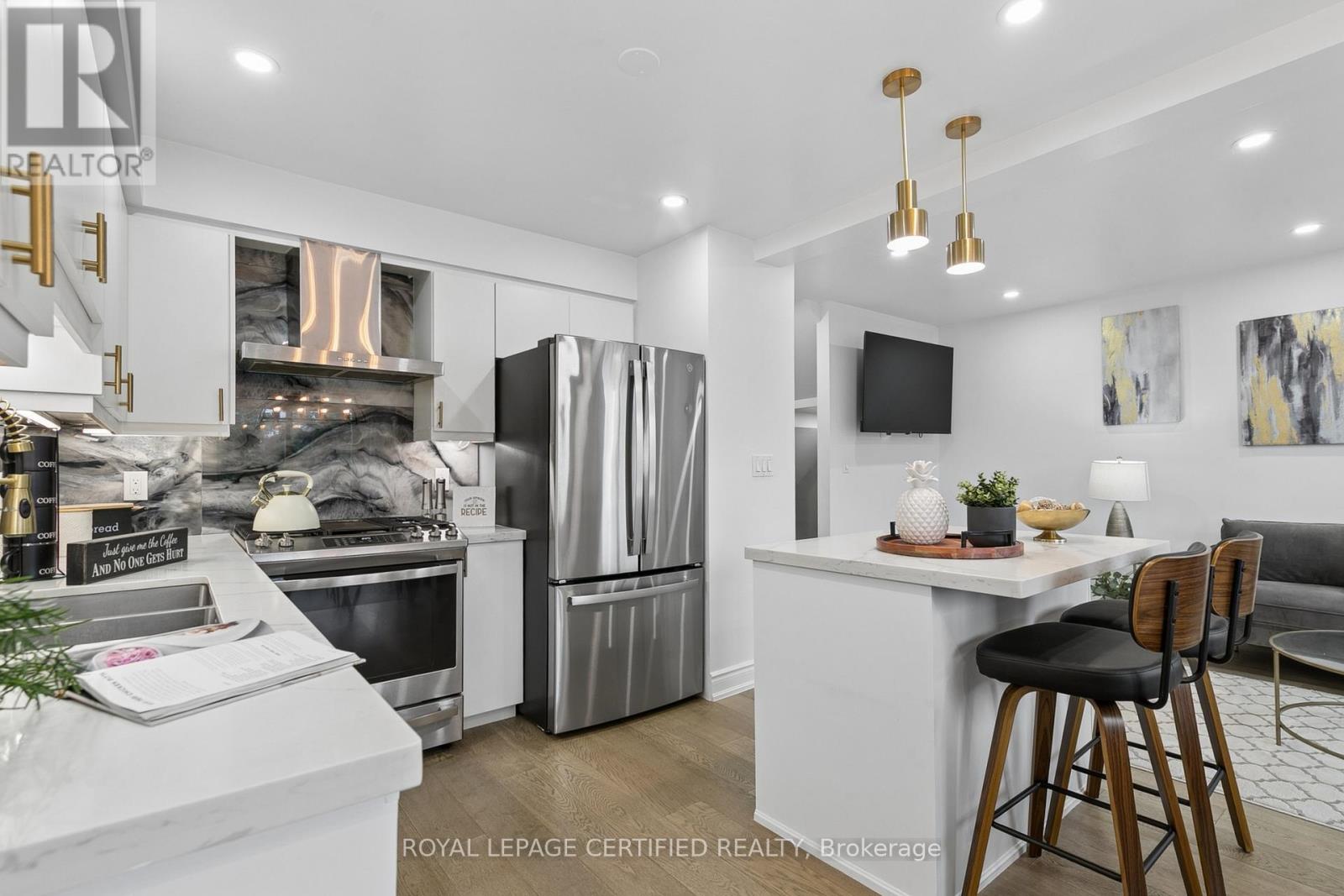 22 Golden Terrace Court, Kitchener, Ontario N2N 3L2 - Photo 9 - X13012294