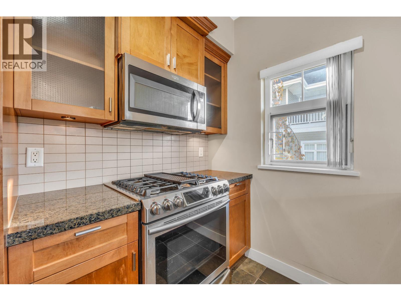 157 7388 Macpherson Avenue, Burnaby, British Columbia  V5J 0A1 - Photo 8 - R3113968
